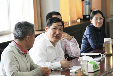 bat365官网第一期“学术午餐会”顺利举行